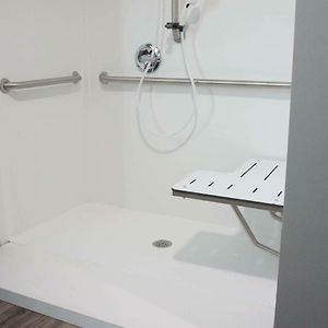 King Room Mobility accessible